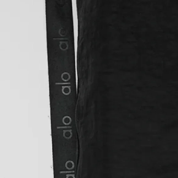 BRAND NEW Alo Black Yoga Mat Bag — NEVER USED - Picture 8 of 13